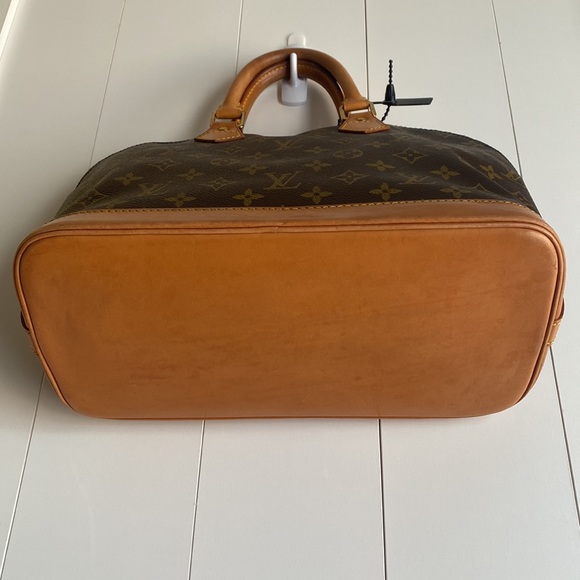 Louis Vuitton Monogram ALMA PM SATCHEL BAG ~💯  Authentic - Picture 8 of 15